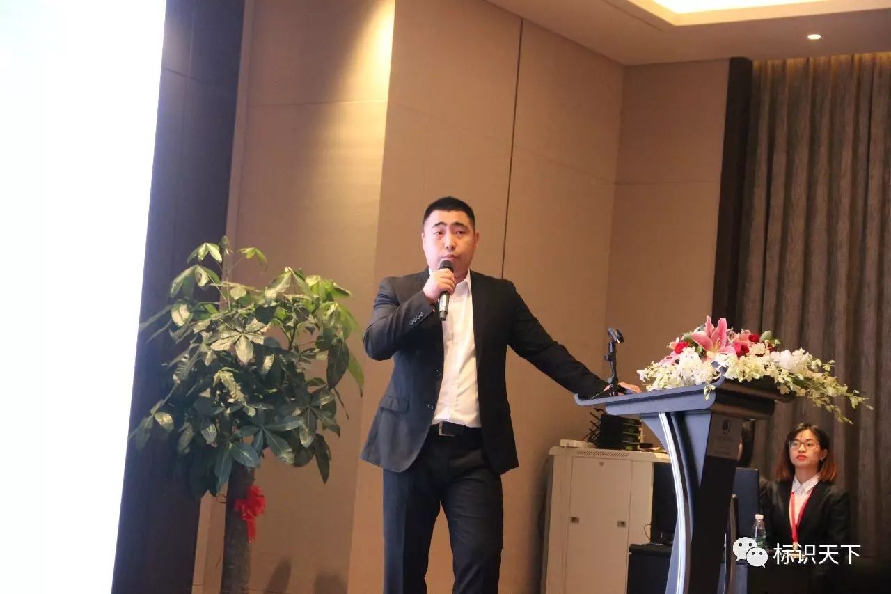 宣布会相助同伴交流